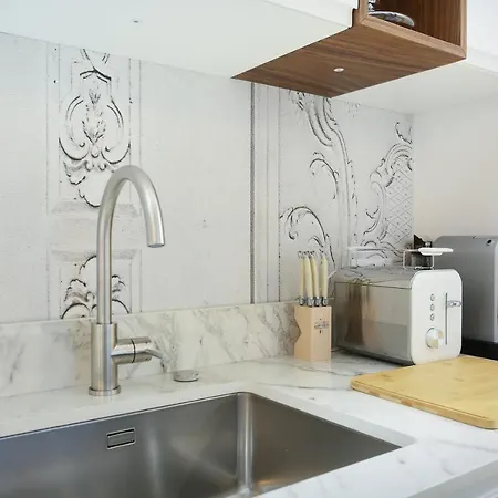 Le Marais By Prestige Apartment *